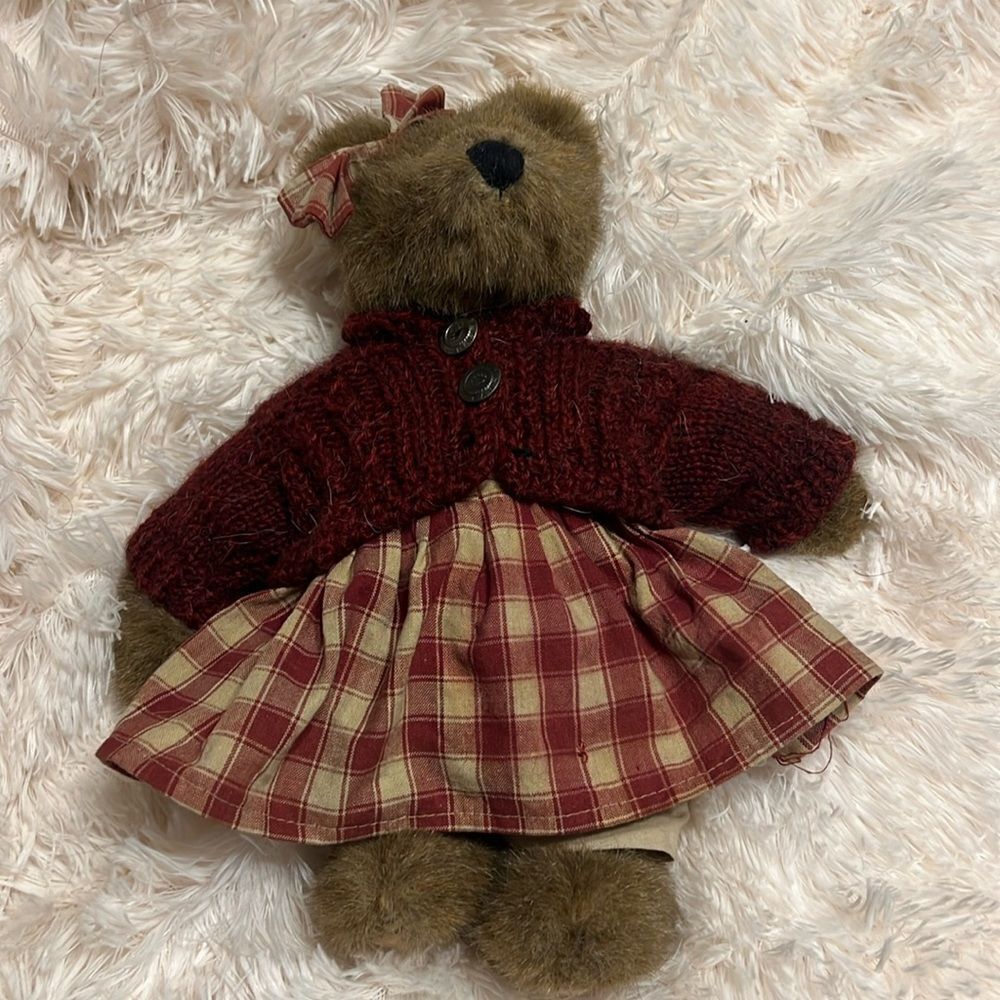 Plush Boyds Bear. Approx 12”. Cranberry/beige